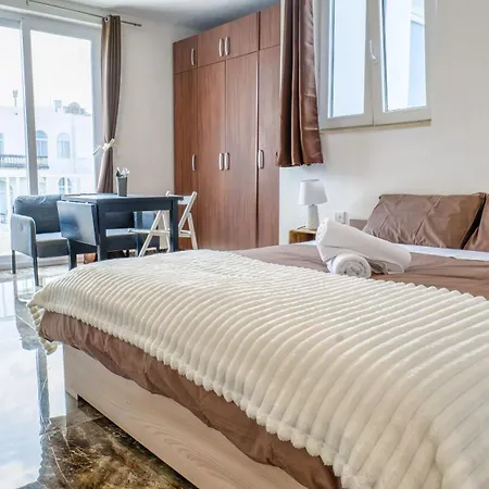Apartment Mediterranean Escape