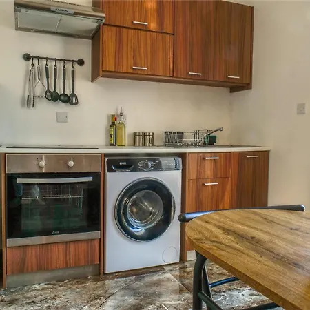 Mediterranean Escape Apartment *